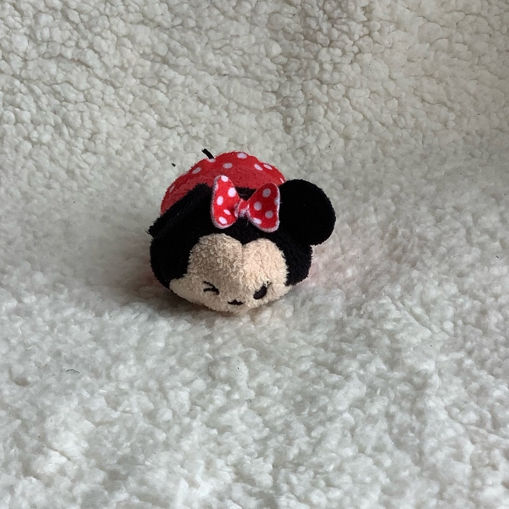 Disney Tsum Tsum Minnie Mouse Winking Plush Stuffed Animal